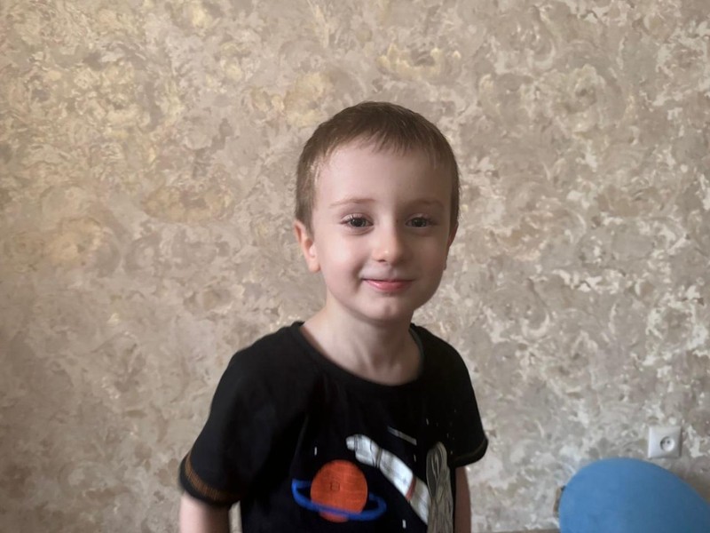 У Абдурахмана РАС и ЗПРР. Для преодоления задержки в развитии ему необходима помощь специалистов