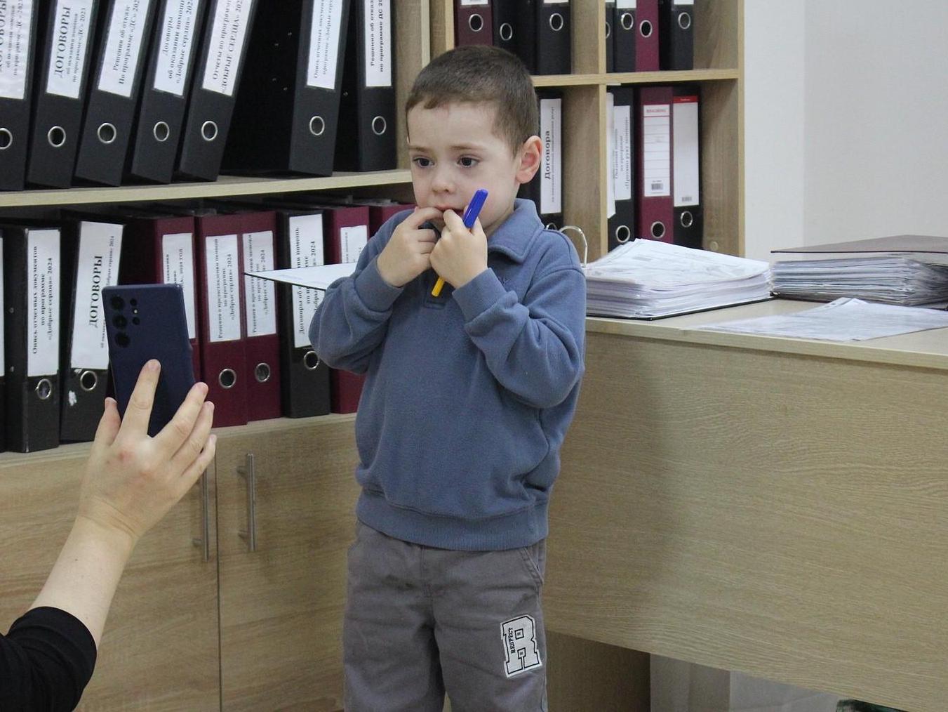 Чтобы научиться разговаривать и понимать окружающих, Мухаммаду необходима реабилитационная терапия!