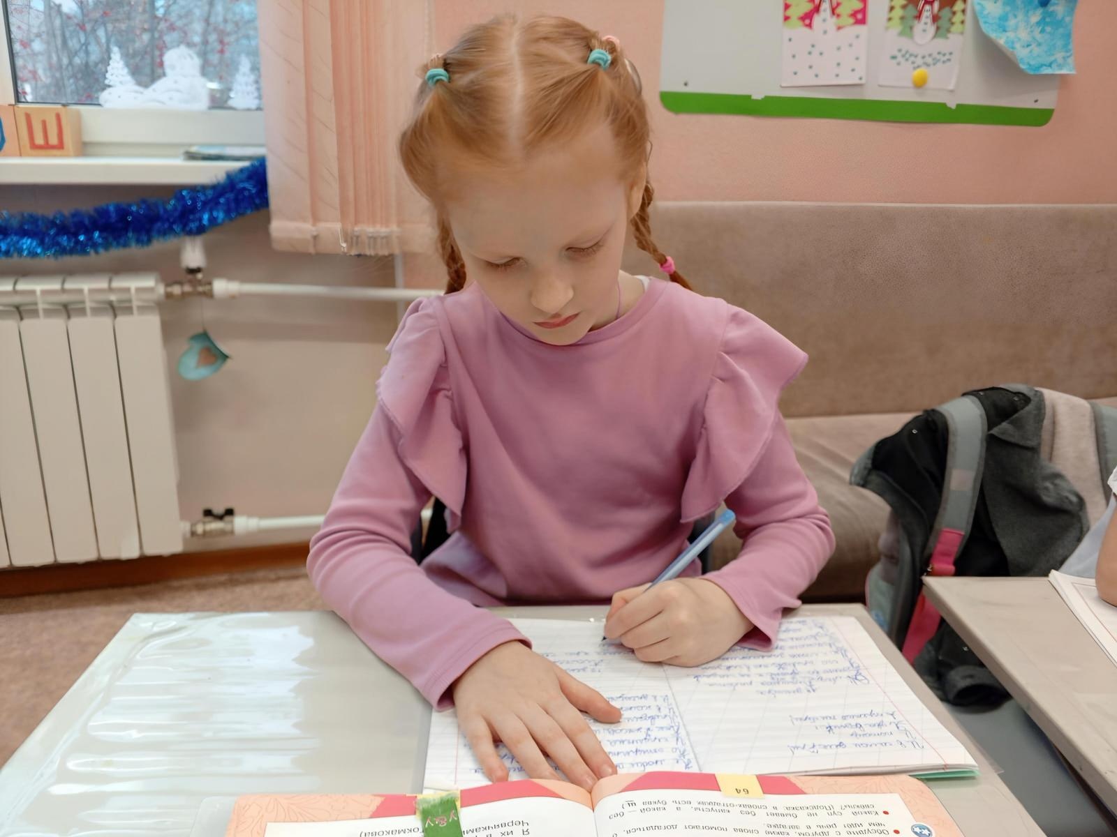 У Даши проблемы со слухом, ей нужен курс реабилитации!