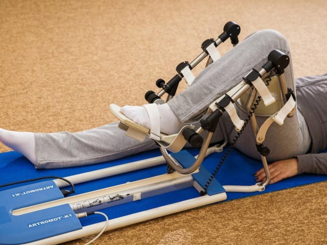 The foundation's wards need a medical device for hip and knee rehabilitation
