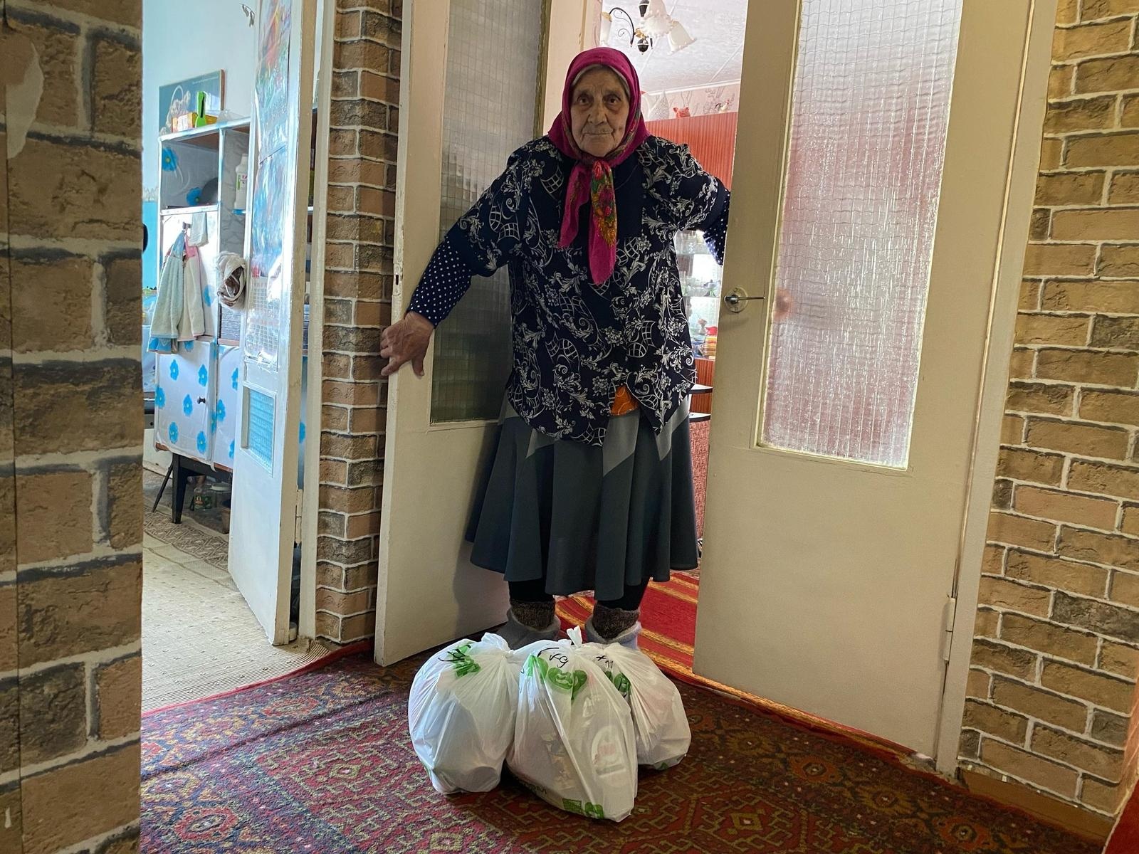 Одинокие пожилые люди и инвалиды нуждаются в продуктовой помощи!