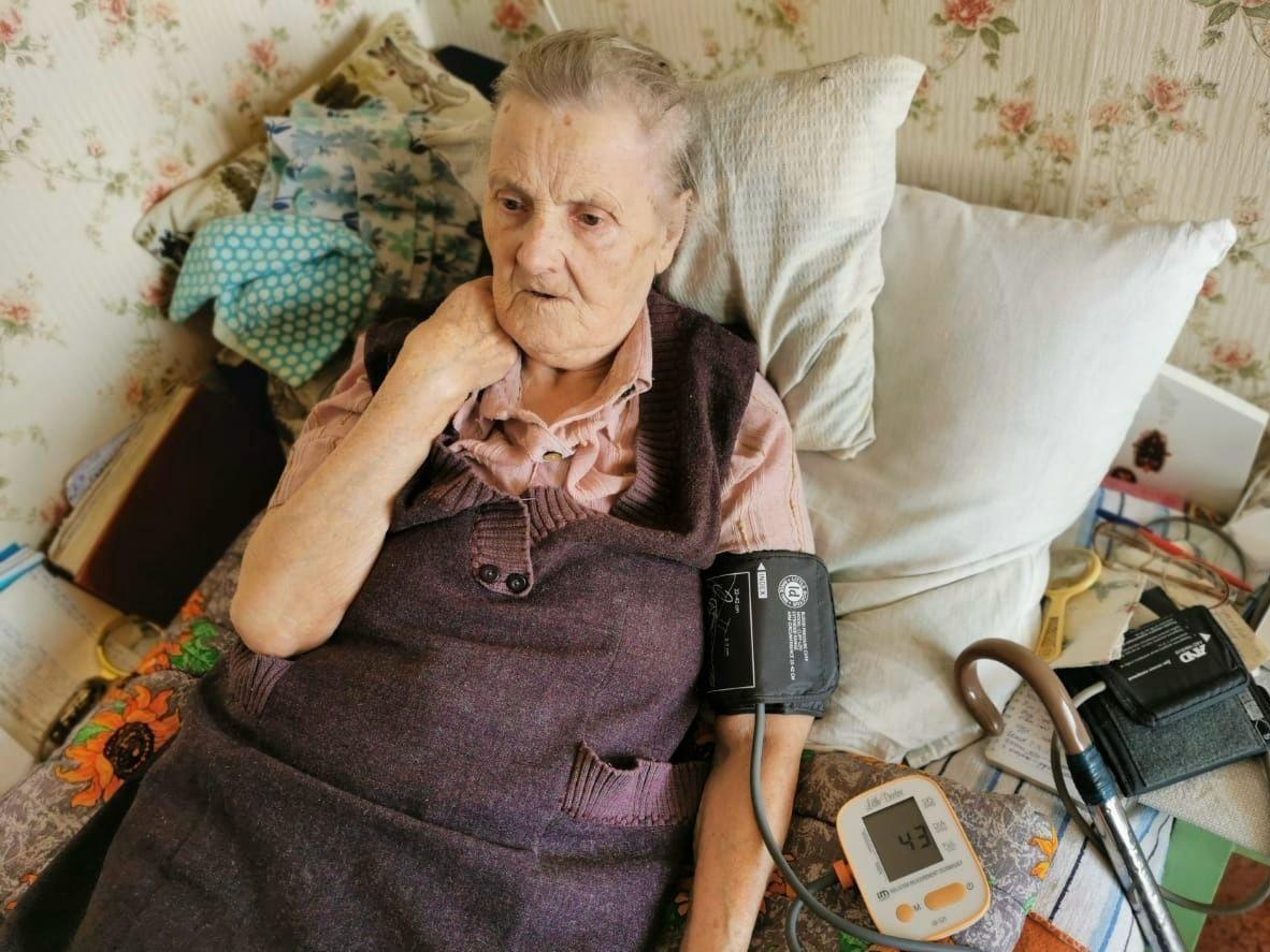 Поможем лежачим пожилым людям получать медицинский уход на дому в марте