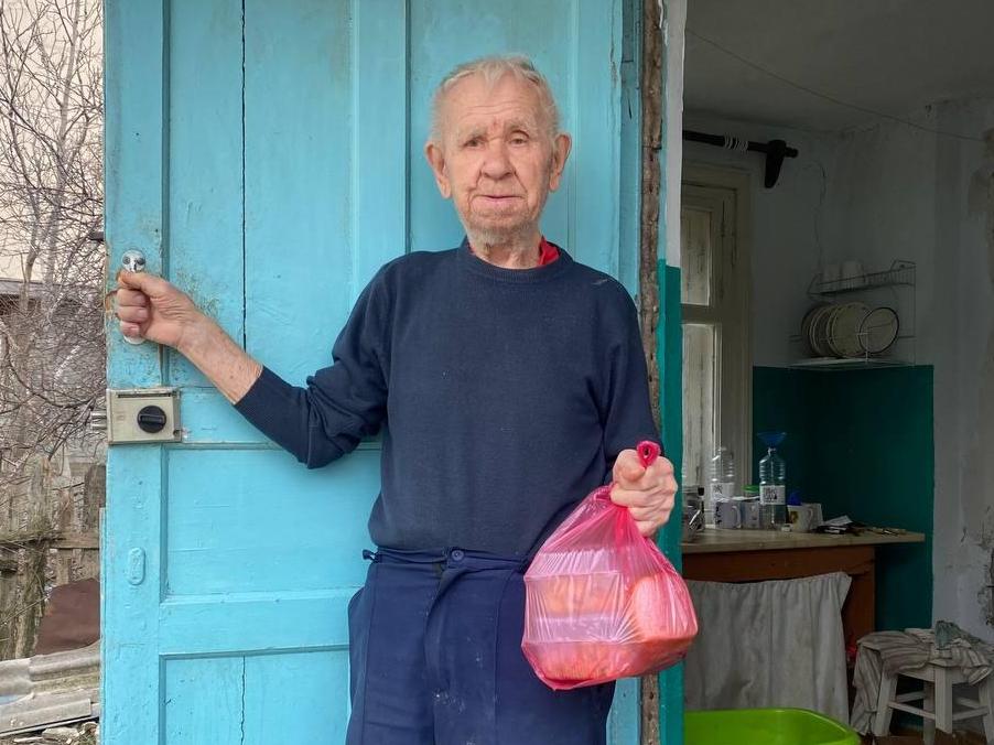 Поддержим обедами на дом ослабленных одиноких пожилых людей