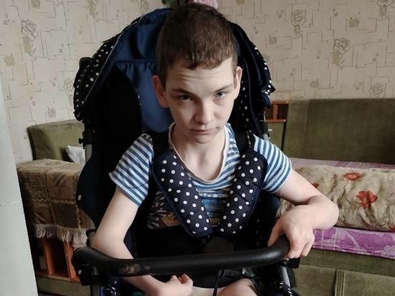 У Саши ДЦП и эпилепсия, ему нужна функциональная медицинская кровать!