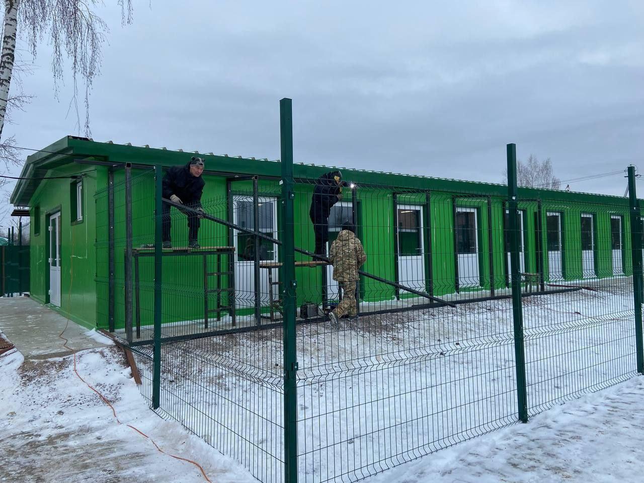 Друзья, помогите обновить арсенал инструментов для поддержания порядка и комфорта в приюте для собак!