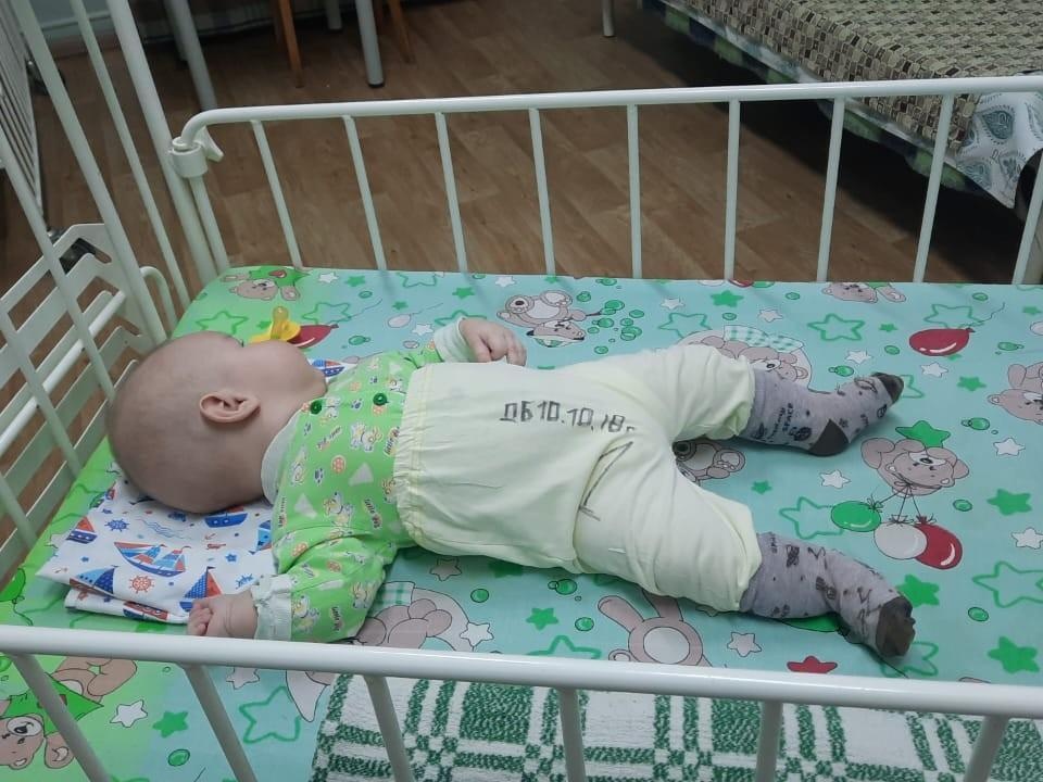 Борис нуждается в сопровождении няни во время лечения в больнице!