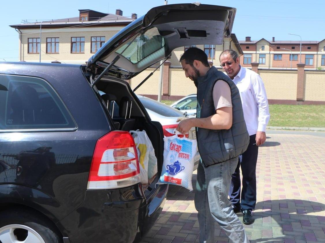 Помогите фонду приобрести служебный автомобиль, чтобы доставлять лекарства и посещать пожилых и больных в самых отдаленных уголках республики