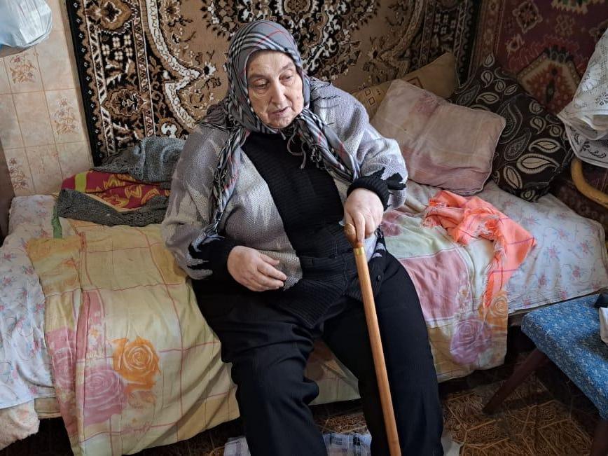 Поможем болеющим одиноким пожилым людям получать гигиену и уход на дому