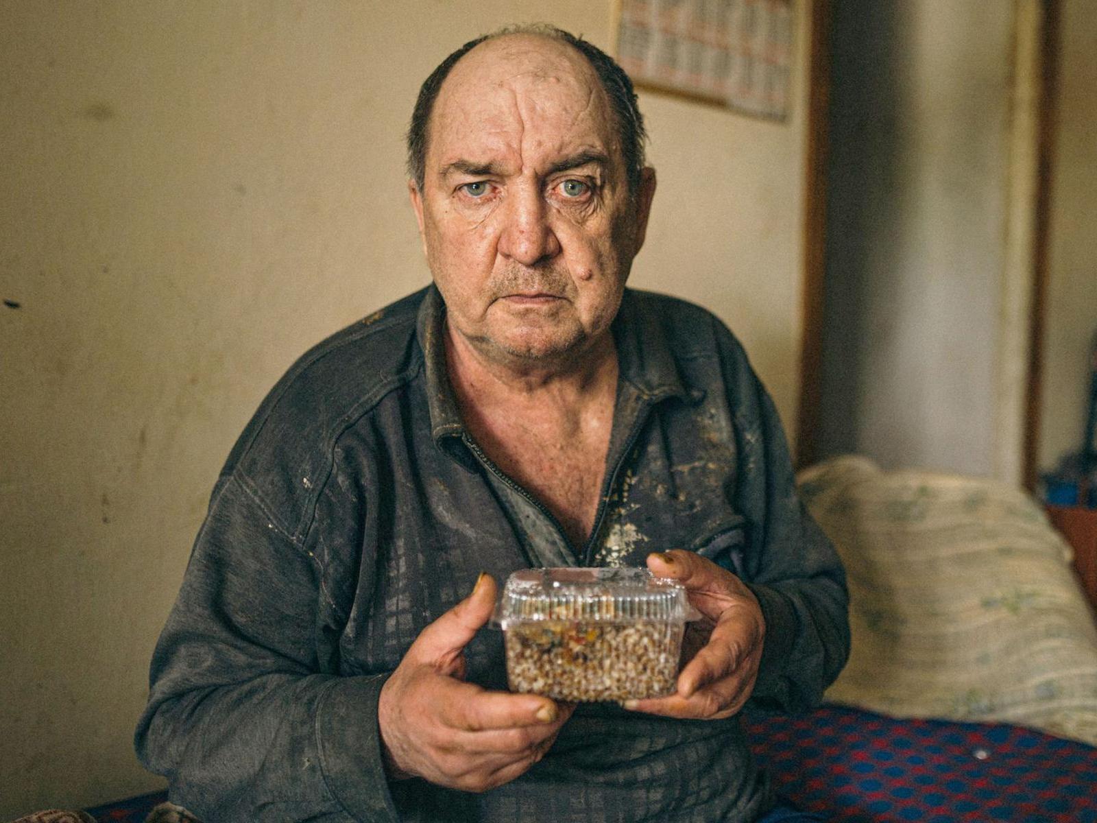 Поможем нуждающимся пожилым людям полноценно питаться – обеспечим их горячими обедами