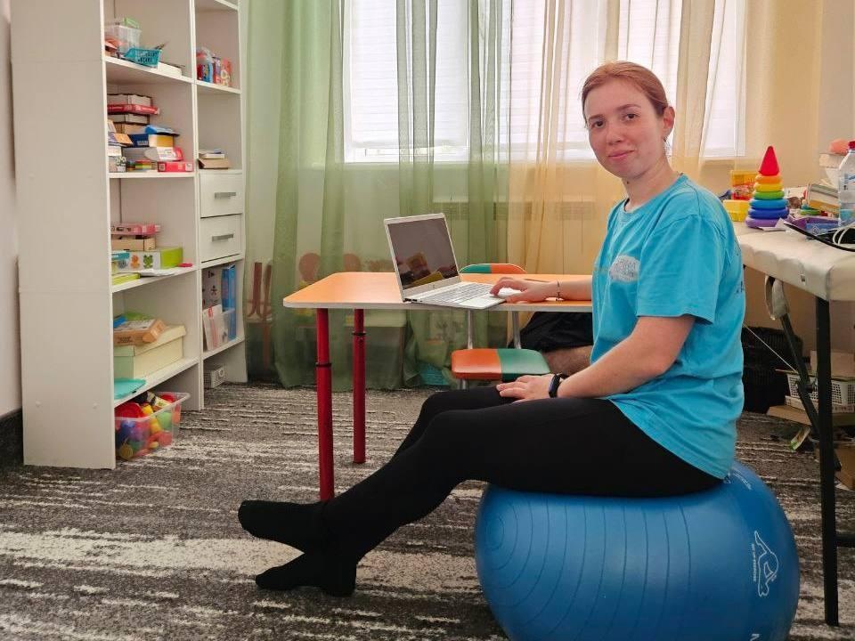 Чтобы помогать детям с диагнозом спина бифида, специалистам Фонда нужна финансовая поддержка!