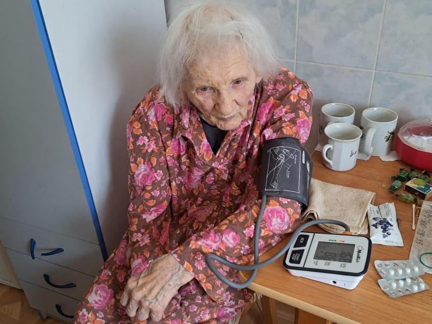 Поможем обеспечить одиноких пожилых людей медицинской помощью и лекарствами!