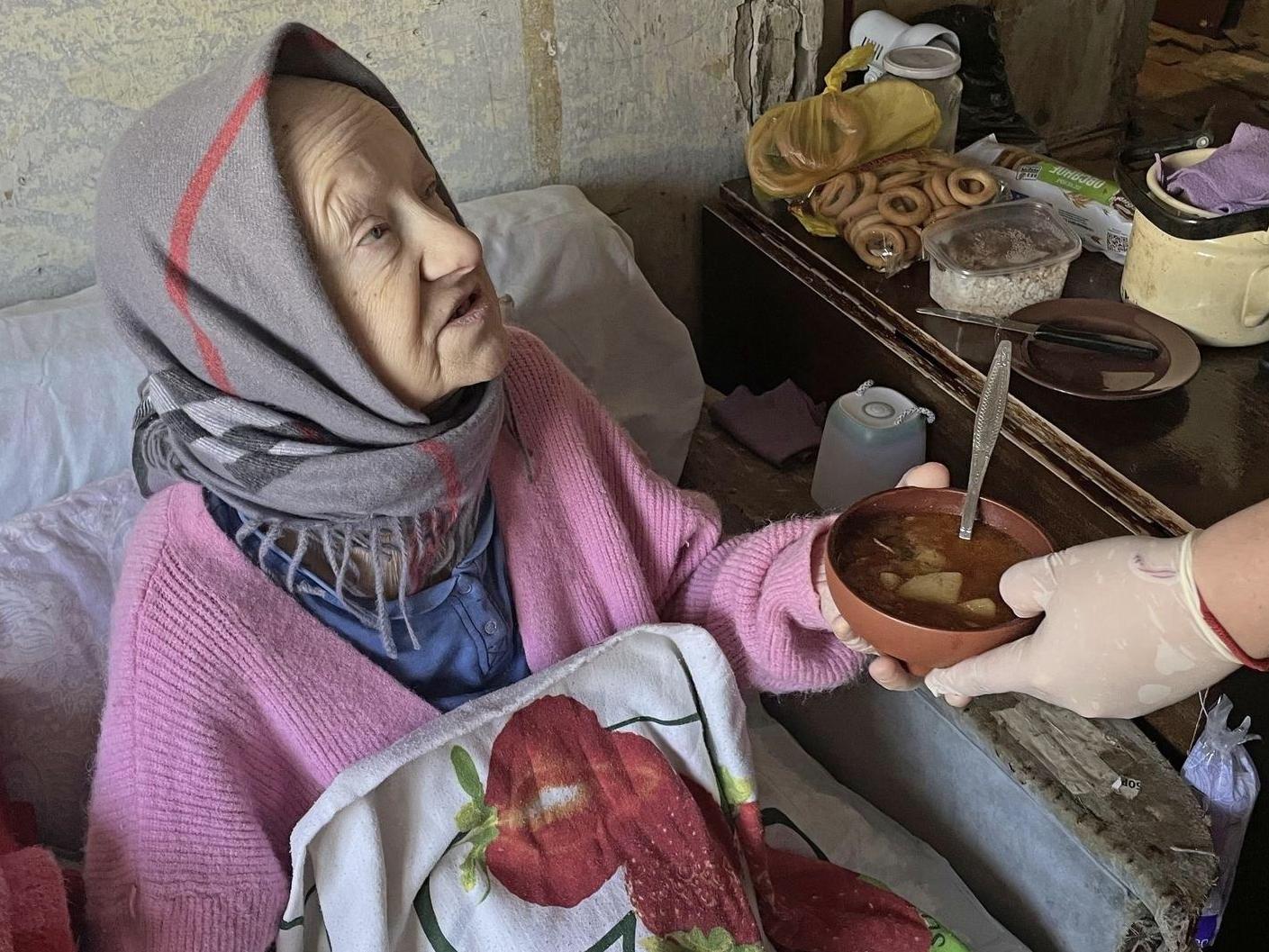 Поможем полноценным питанием одиноким пожилым людям