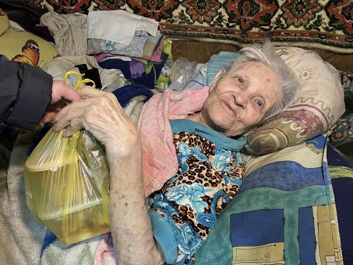 Накормим горячей едой пожилых людей, которые не могут выйти из дома по состоянию здоровья