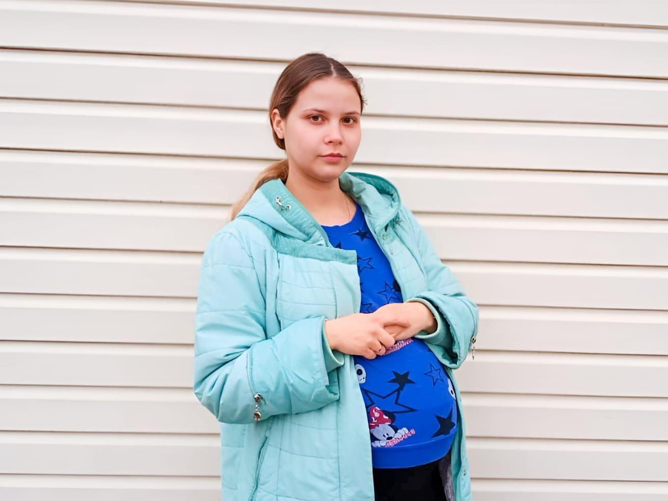 Support Ilona and other expectant mothers from the regions — help pay for medical examinations in Moscow