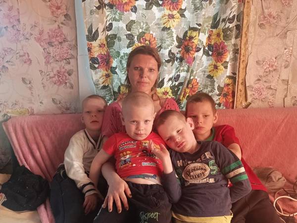 Сбор на работу кураторов, которые помогают мамам с детьми в сложных жизненных обстоятельствах