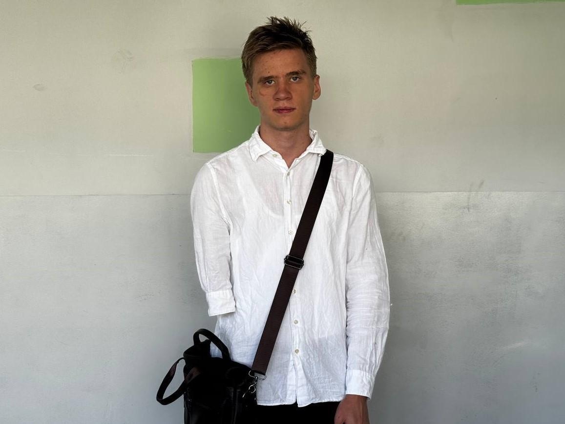 Oscar needs a bionic arm to prevent scoliosis and gain confidence