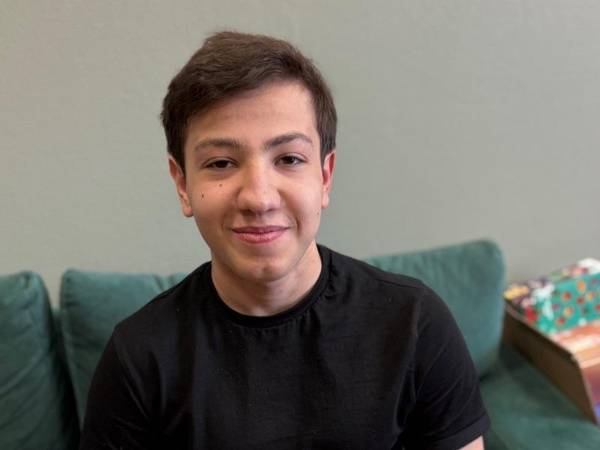 Гайюр победил рак. Из-за осложнений ему нужна операция на желчном пузыре!