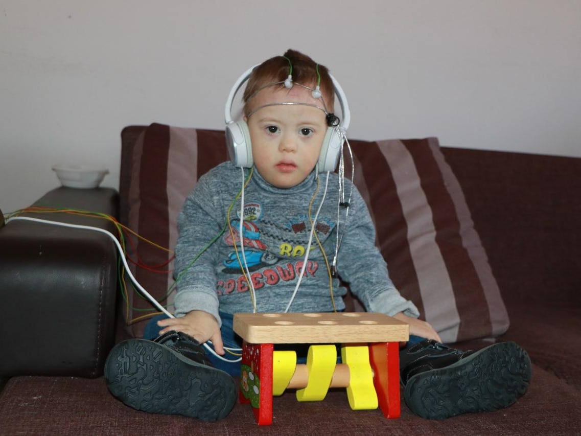 17 children with different diagnoses need bioacoustic brain correction