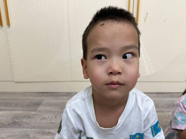 У Абдулхамида ретинопатия 4 степени, ему нужна операция!