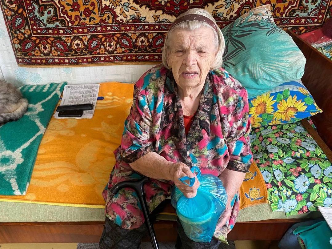 Обеспечим бесперебойную работу социальных столовых, чтобы одинокие пожилые люди продолжили получать бесплатные обеды!