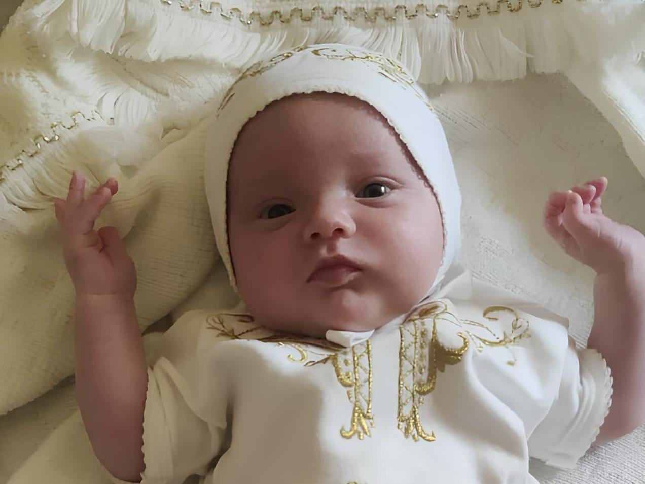 Матвею и еще одному ребенку с генетическим заболеванием нужно лечебное питание!