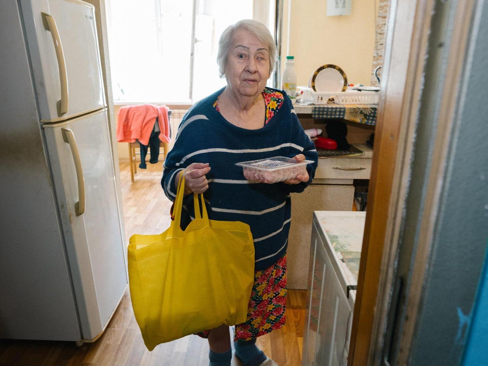 Продуктовые наборы для нуждающихся пожилых людей - поддержите проект!