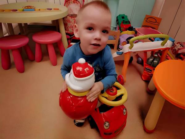 Демиду из дома ребенка нужна няня на время лечения в больнице!