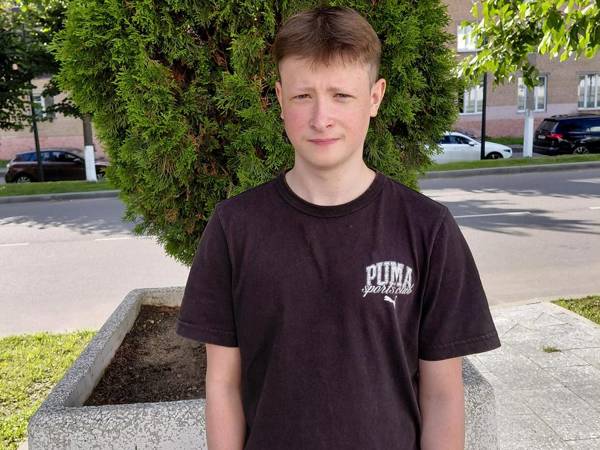 Тимуру нужен протез голени после лечения остеосаркомы