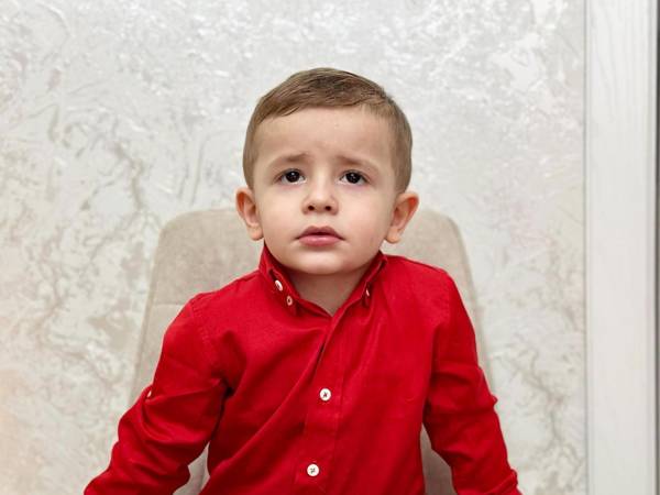 У Ансара аутизм! Чтобы сформировать коммуникативные навыки, мальчику нужен комплексный курс реабилитации!