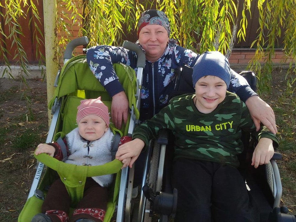Let's help a single mother of two fight cancer!