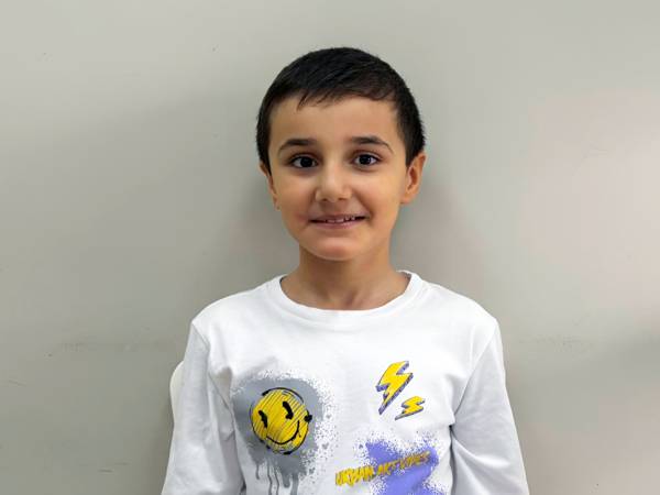 Алихану требуется пройти курс коррекции аутизма, чтобы улучшить речевые навыки!