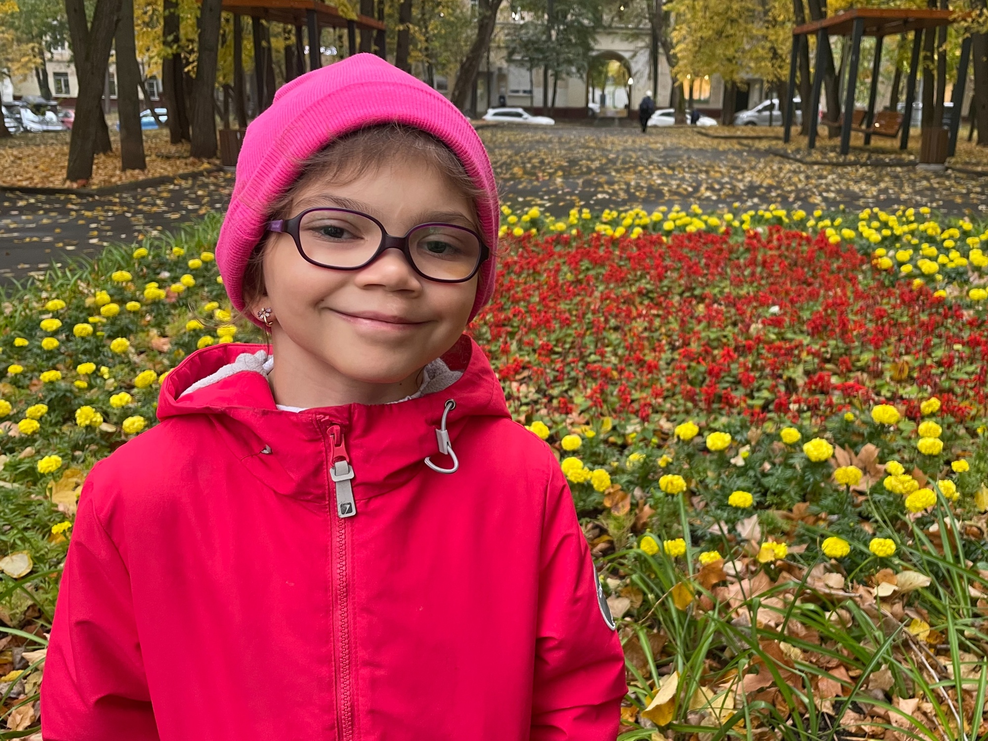 У Иры ДЦП, ей необходима реабилитация