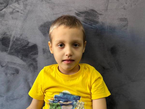 У Матвея аутизм! Чтобы научиться говорить, мальчику необходимо пройти курс интенсивных занятий!