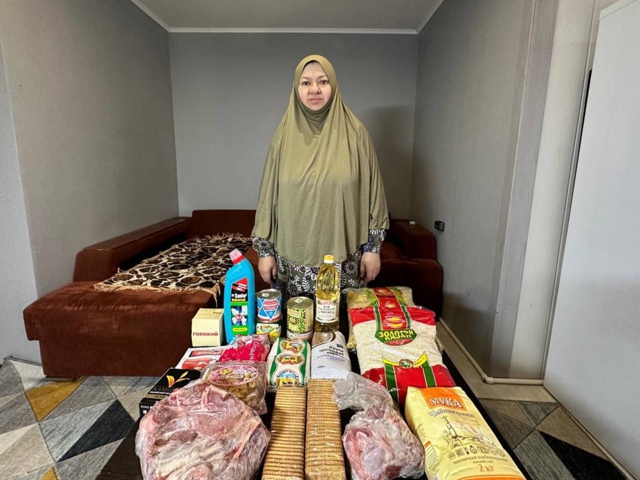 Продуктовая помощь малоимущим семьям