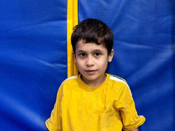 У Али аутизм! Для улучшения коммуникативных и речевых навыков, мальчику нужно пройти курс интенсивных занятий!