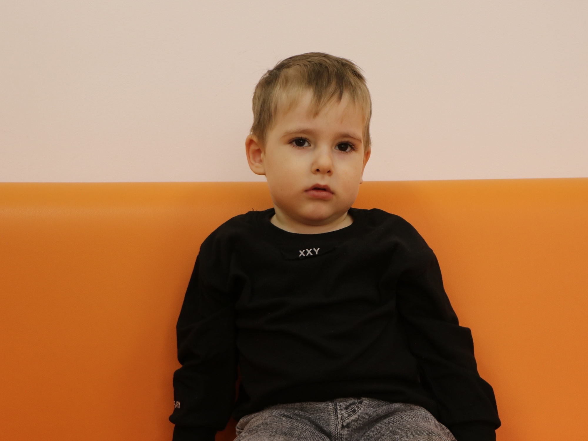 У Саада задержка в развитии речи. Ему нужна реабилитация