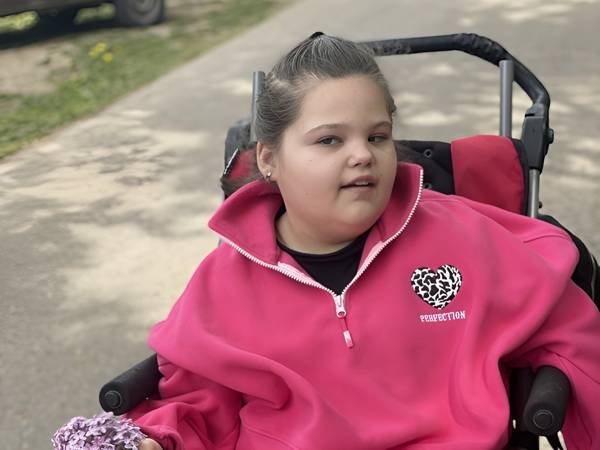 У Софии осложнения после тяжелого заболевания, ей нужно пройти реабилитацию