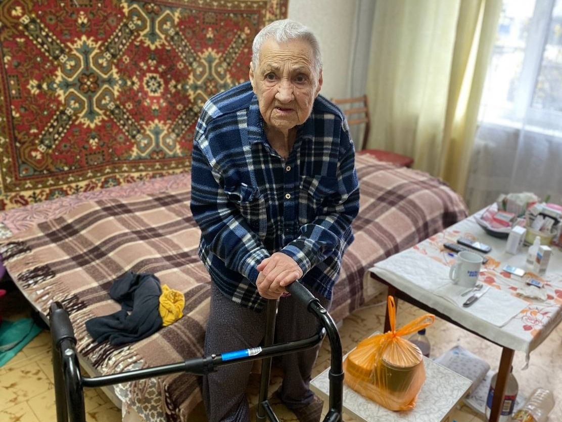 Доставим горячие обеды из социальной столовой нуждающимся пожилым людям!
