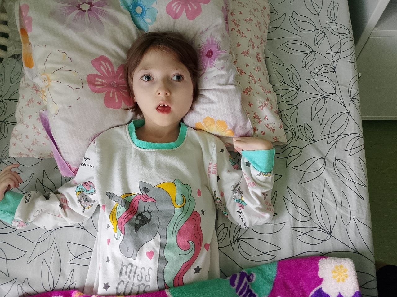 Алина нуждается в помощи нянь во время лечения!