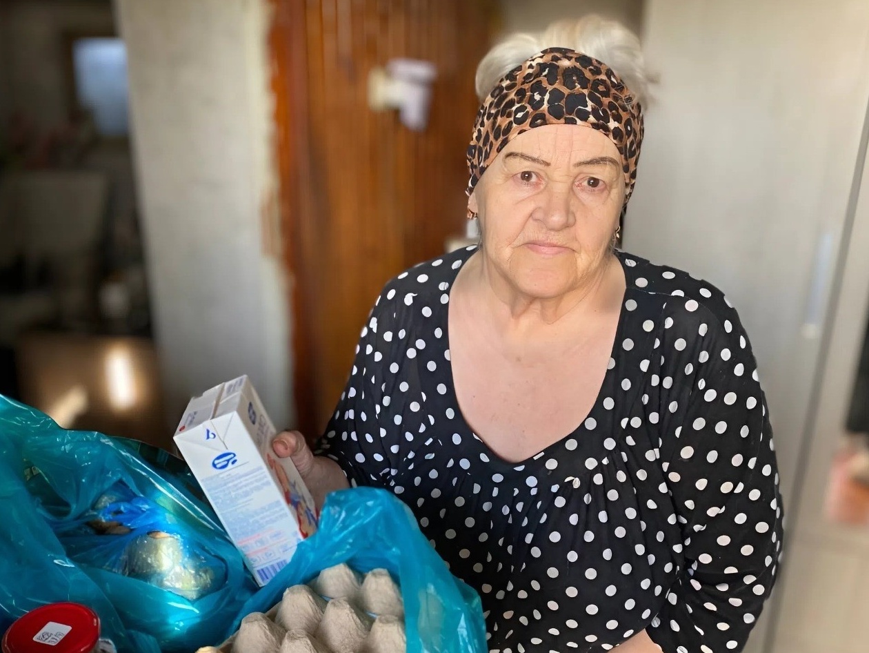 Подарим одиноким пожилым людям продуктовые наборы!