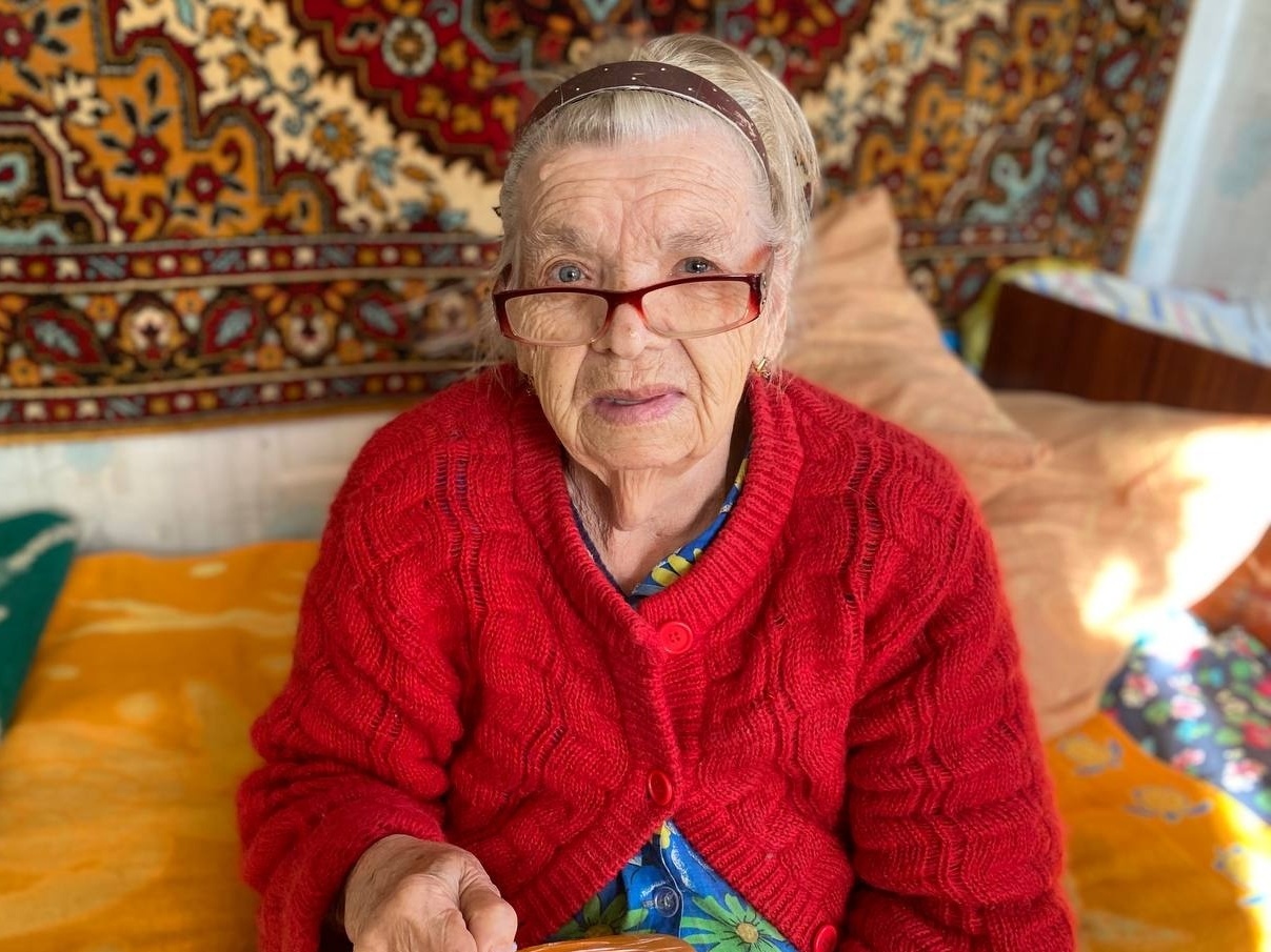 Приготовим и доставим горячие обеды из социальной столовой нуждающимся пожилым людям!