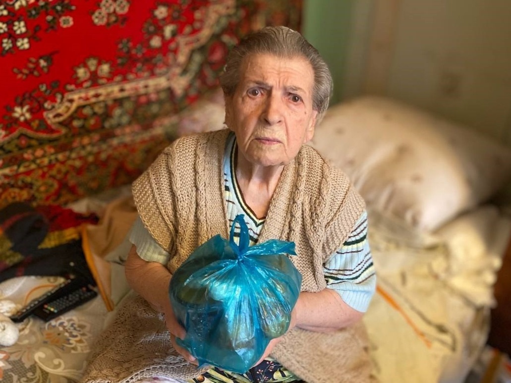 Подарим горячие обеды нуждающимся пенсионерам!