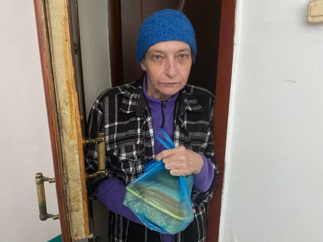 Обеспечим нуждающихся пожилых людей горячим питанием!