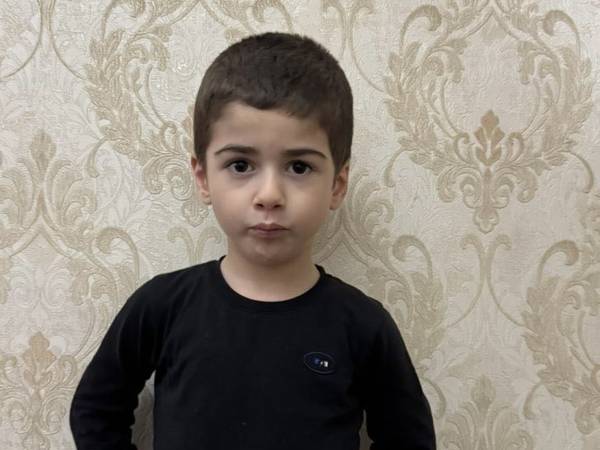 У Умара тяжёлая форма эпилепсии, синдром Драве. Ему нужна реабилитация и лечение!