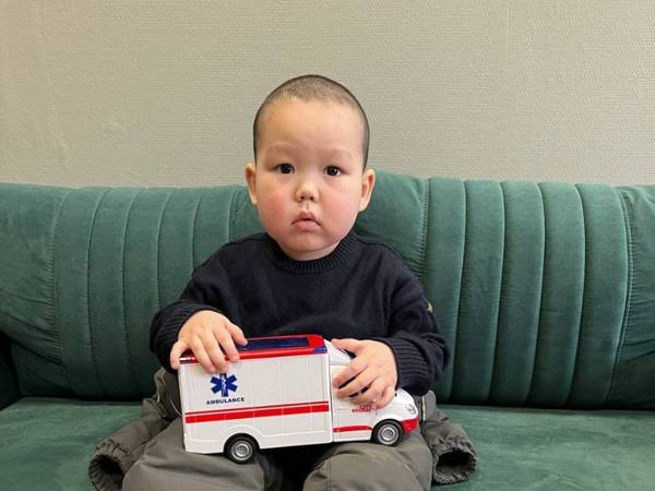 Салим борется с лейкозом — ему нужна помощь в оплате терапии!