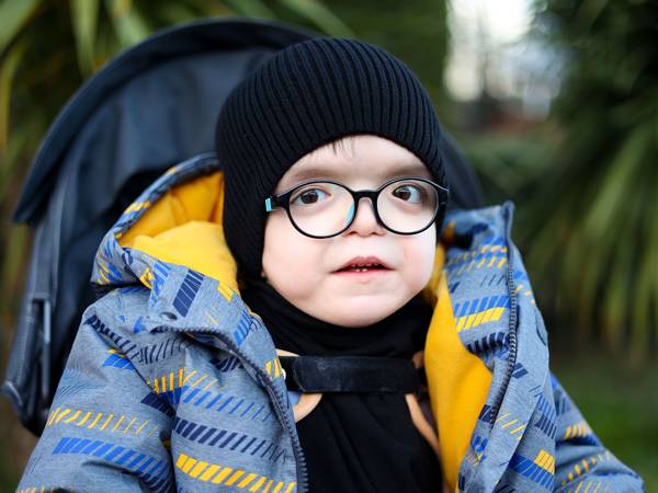 Джамалутдину необходимы туторы и корсет, чтобы остановить прогрессирование сколиоза