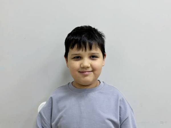 У Умара аутизм! Чтобы преодолеть задержку в развитии, мальчику нужно пройти курс реабилитации!