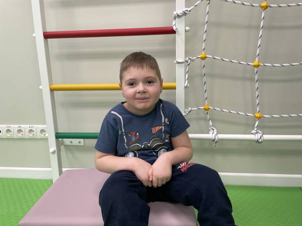 У Георгия ДЦП, ему нужно пройти реабилитацию!