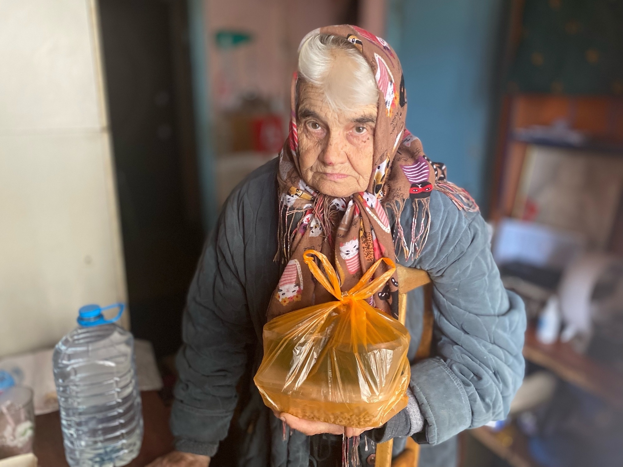 Подарим нуждающимся пожилым людям горячее питание с доставкой на дом!