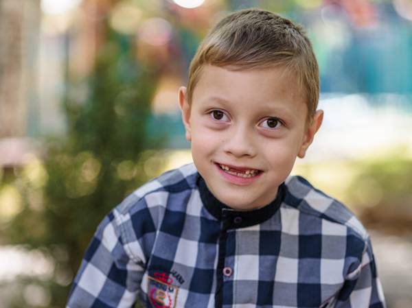 У Кирилла ДЦП - ему нужно специальное кресло-коляска, чтобы он мог продолжать ездить на реабилитацию!